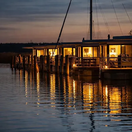 Floatinghouse Lp1 بيناموندا