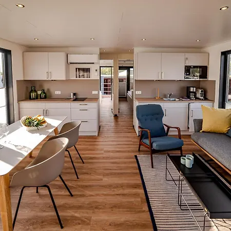 Floatinghouse Lp1 بيناموندا