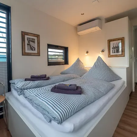بيت للعطل Floatinghouse Lp1 بيناموندا
